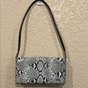 Nine West Gray Snakeskin Shoulder Baguette Bag Red Lining Y2K Style